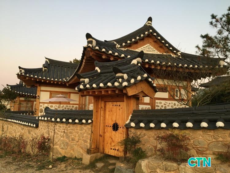 부여와한옥