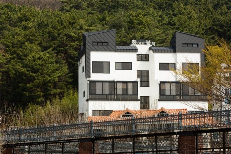 화이트펜션